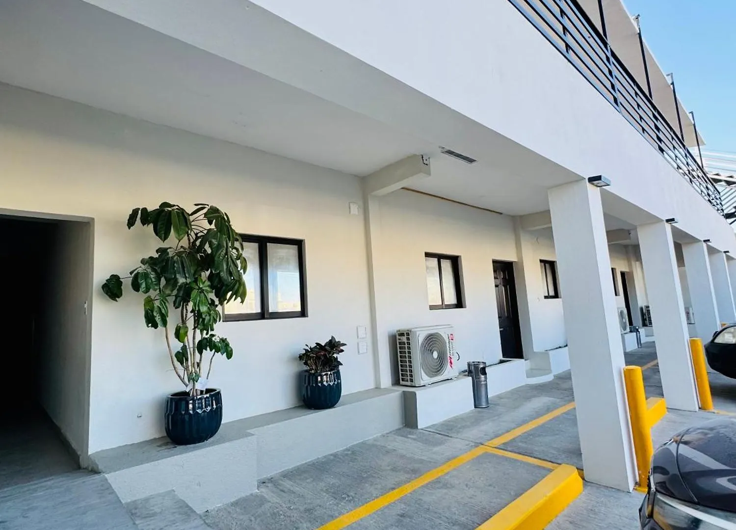Economico nuevo Hotel JAZULI San José del Cabo México